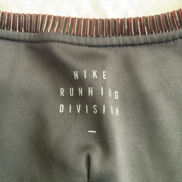 Nike Run Division Women Black Red Mid layer - Picture 10 of 14
